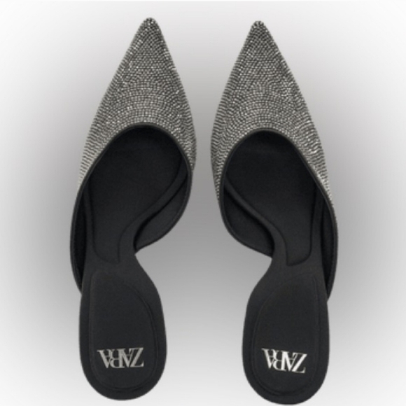 NWOT Rhinestone healed shoes - Picture 2 of 3